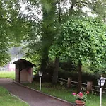 Des Mesanges Отель Meisenthal