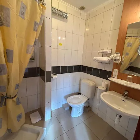 Szálloda Des Mésanges 2*