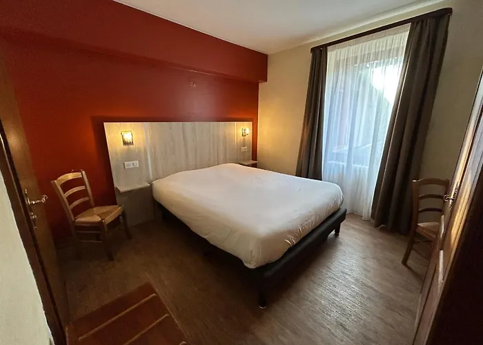 Des Mesanges Hotel 2*